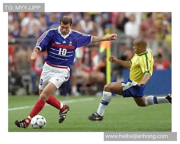 从足球场到街头罗纳尔多的流浪汉人生启示录