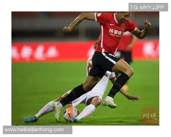 城市联赛特别报道：成都篮球队如何在逆境中崛起与成长的精彩旅程