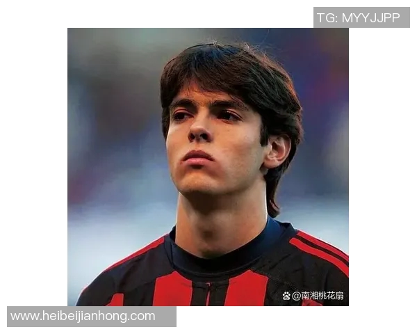 帅气足球明星门将头像展现运动魅力与个性风采的完美结合