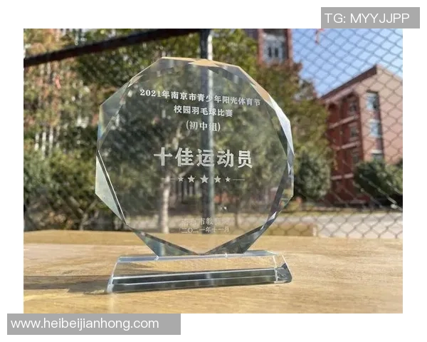 深圳羽毛球队在选拔赛中以61分稳居积分榜首位 深圳羽毛球队在选拔赛中以61分稳居积分榜首位