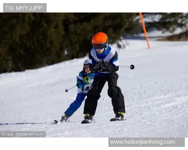 足球明星的孩子们如今都几岁了他们的成长历程引人关注 足球明星的孩子们如今都几岁了他们的成长历程引人关注