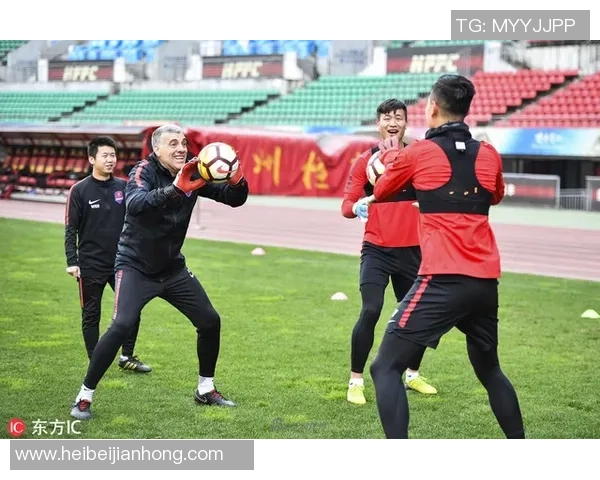 重庆排球队耐力之争引发热议球迷与专家各执己见探讨背后原因 重庆排球队耐力之争引发热议球迷与专家各执己见探讨背后原因